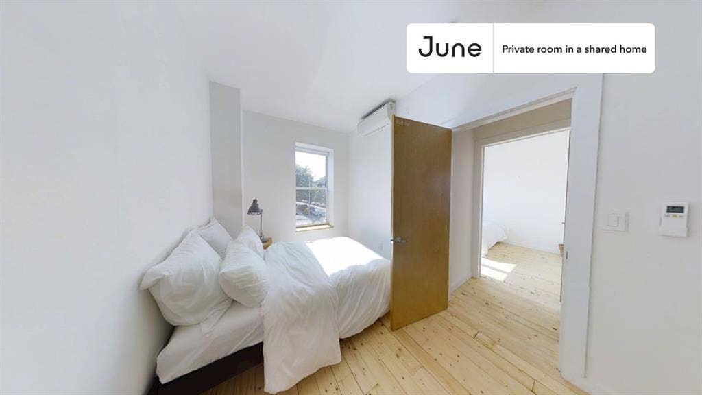 4 BR in New York City