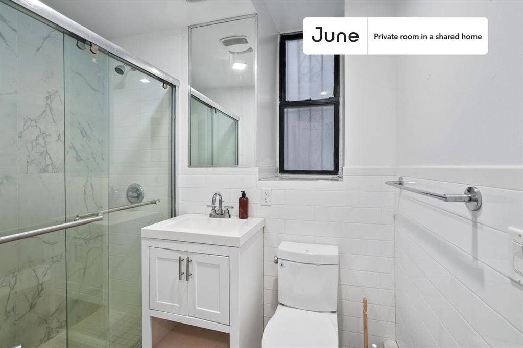 3 BR in New York City