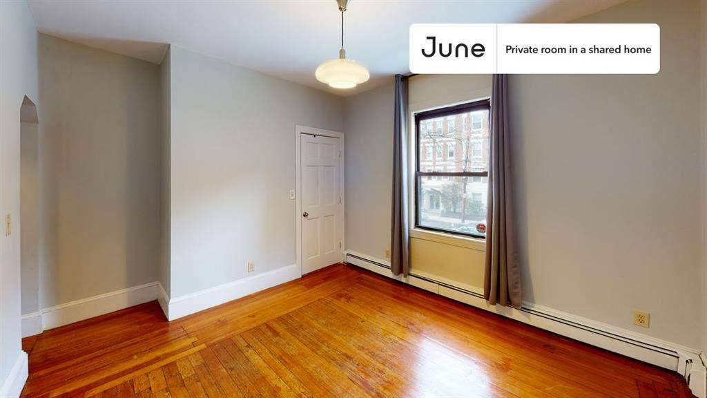 4 BR in Boston