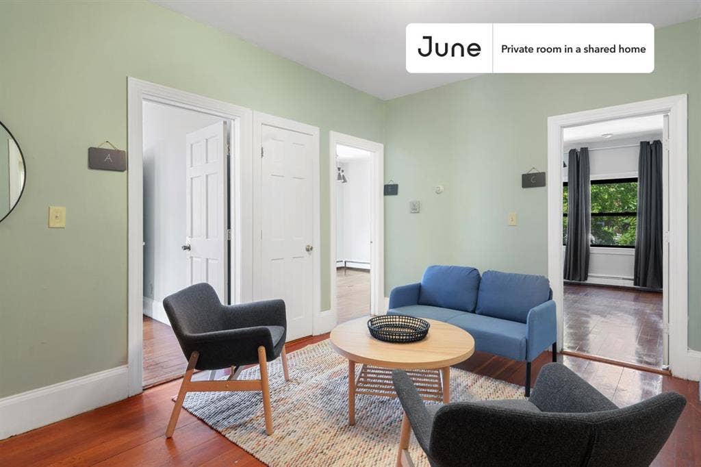 4 BR in Boston