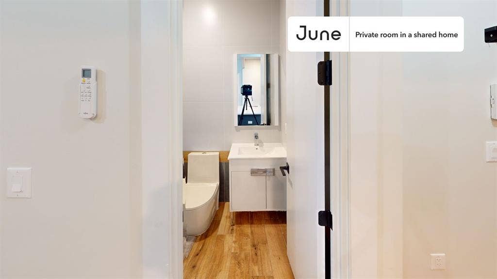 2 BR in New York City