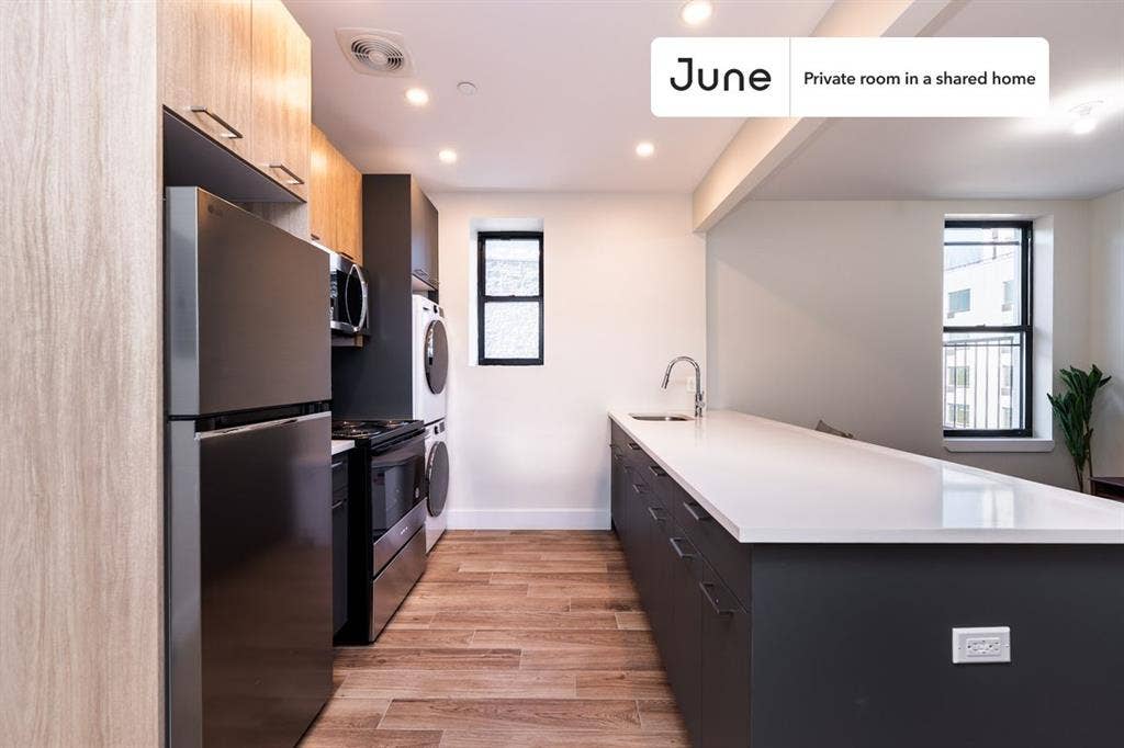 2 BR in New York City