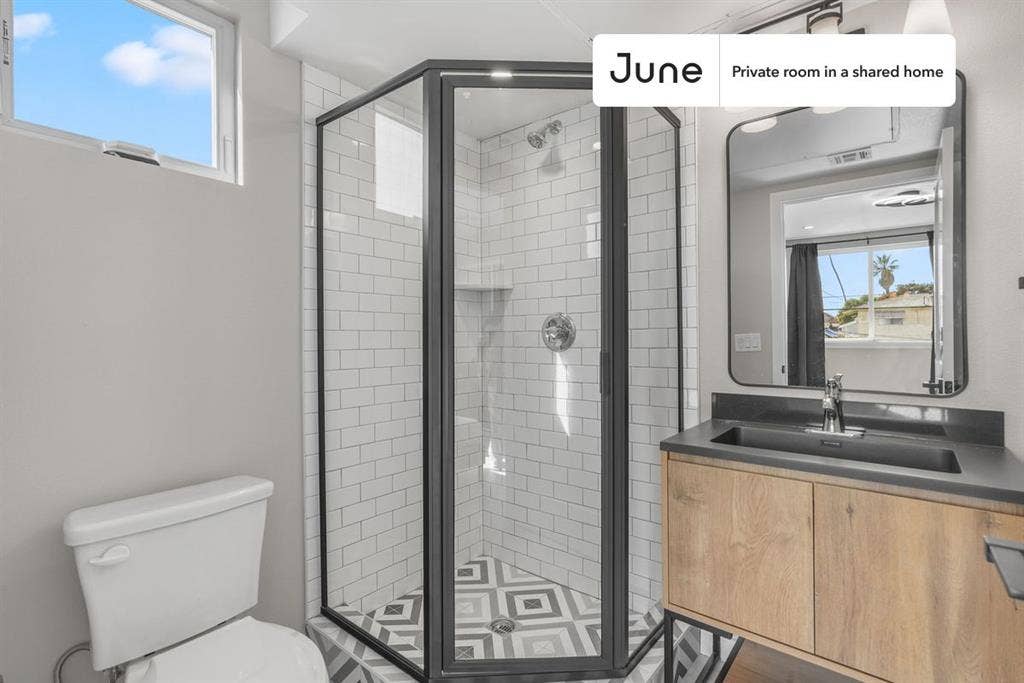 5 BR in Los Angeles