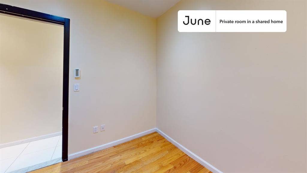 6 BR in New York City