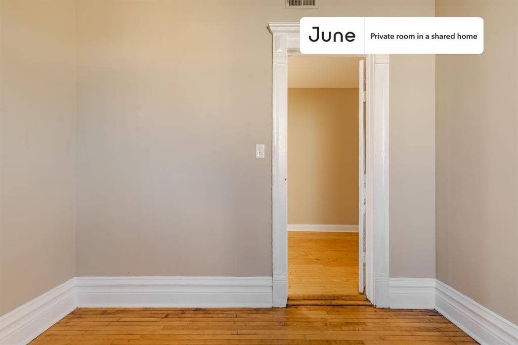 4 BR in Chicago