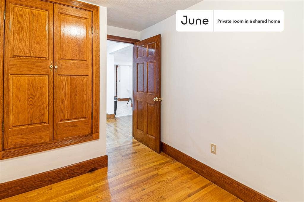 5 BR in Boston