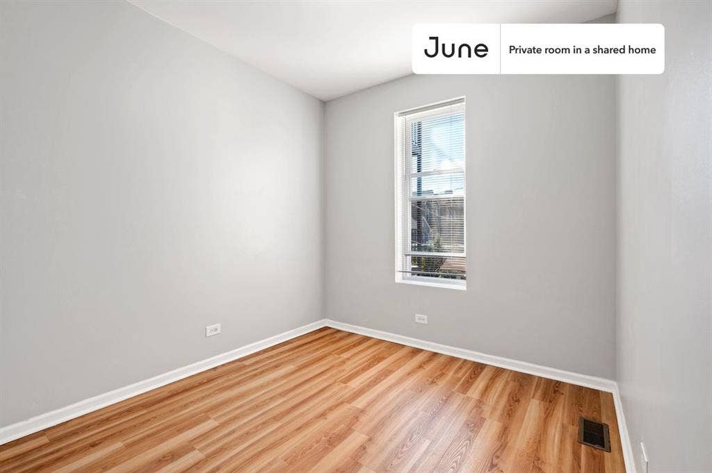 4 BR in Chicago