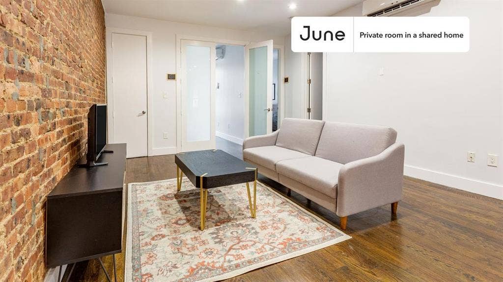 4 BR in New York City