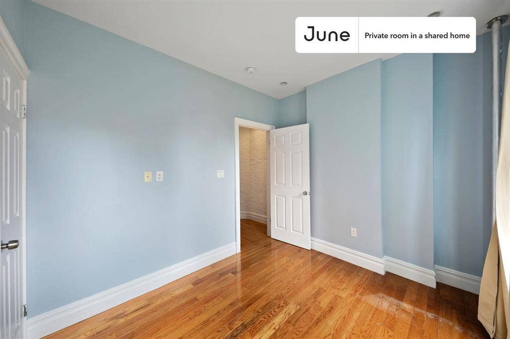 2 BR in New York City