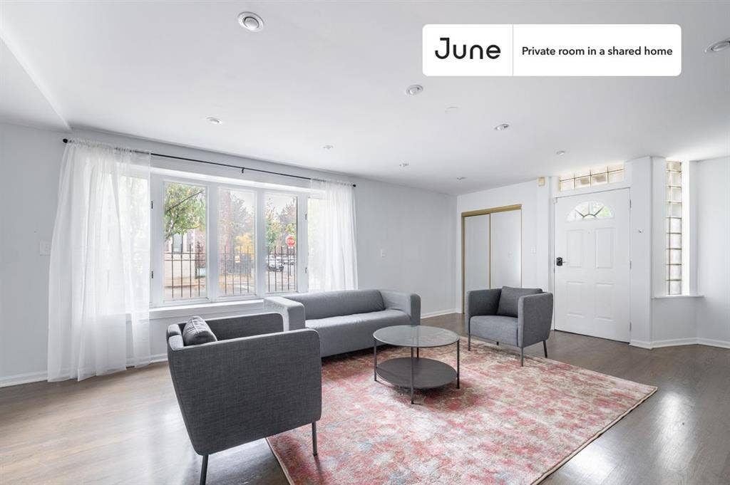 5 BR in Chicago