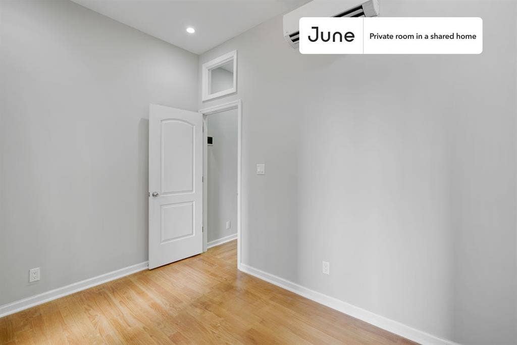 3 BR in New York City
