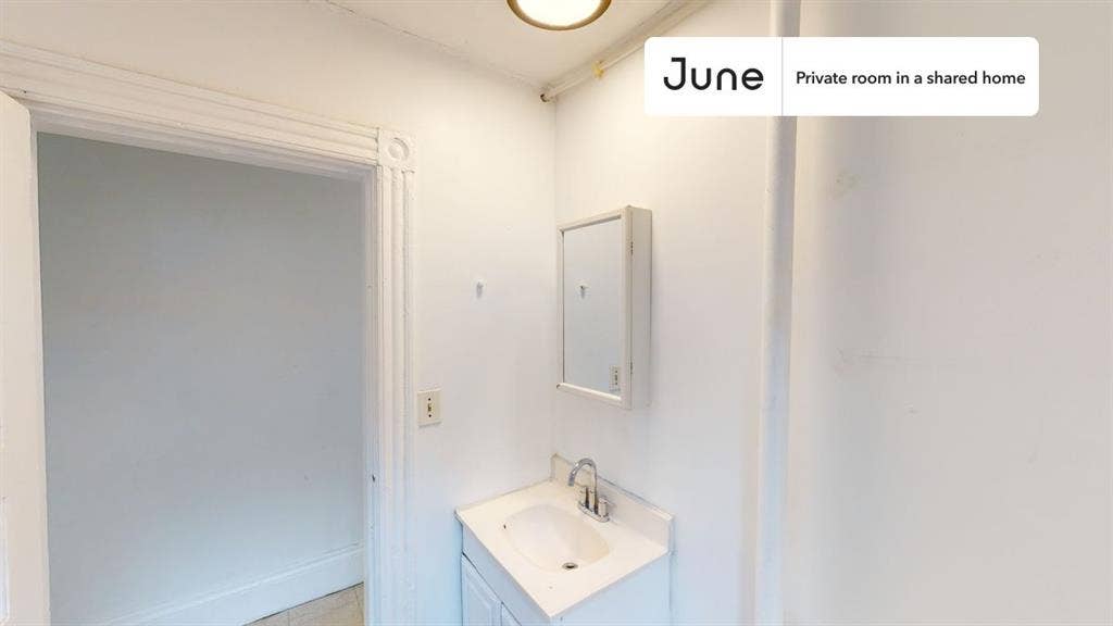 4 BR in Boston