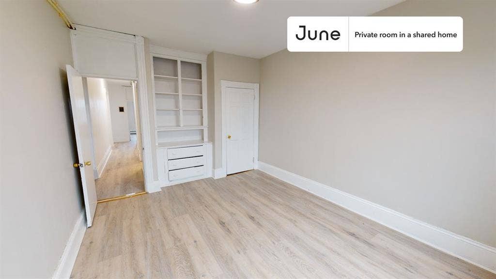 4 BR in Boston