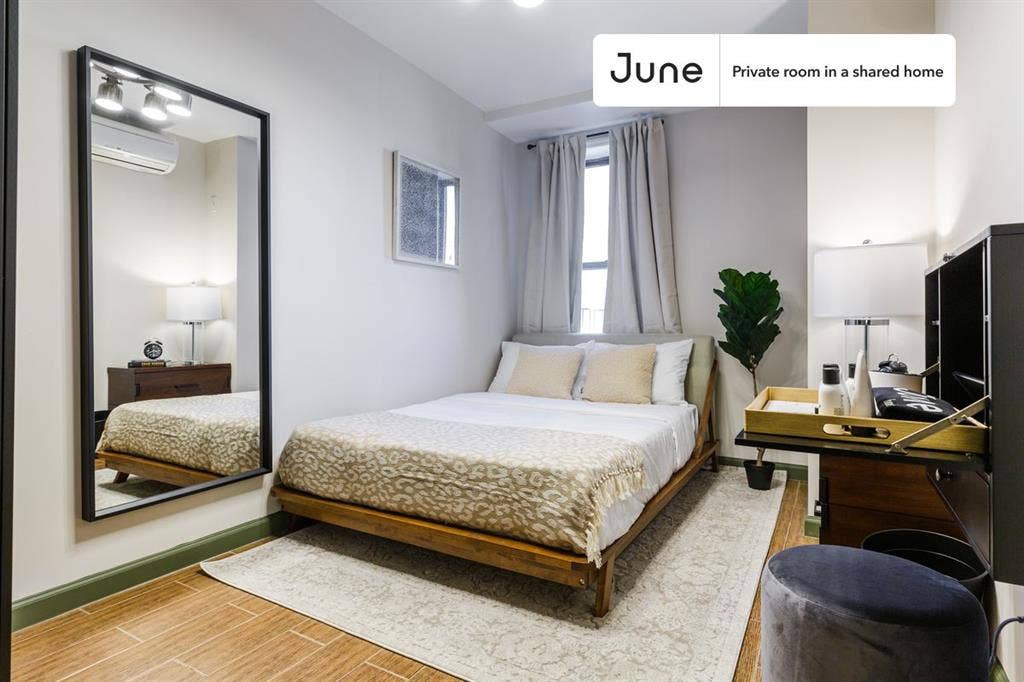 3 BR in New York City