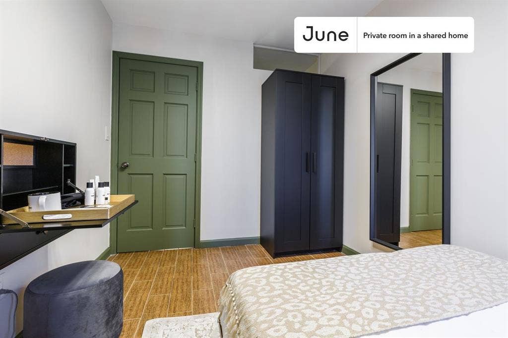 3 BR in New York City