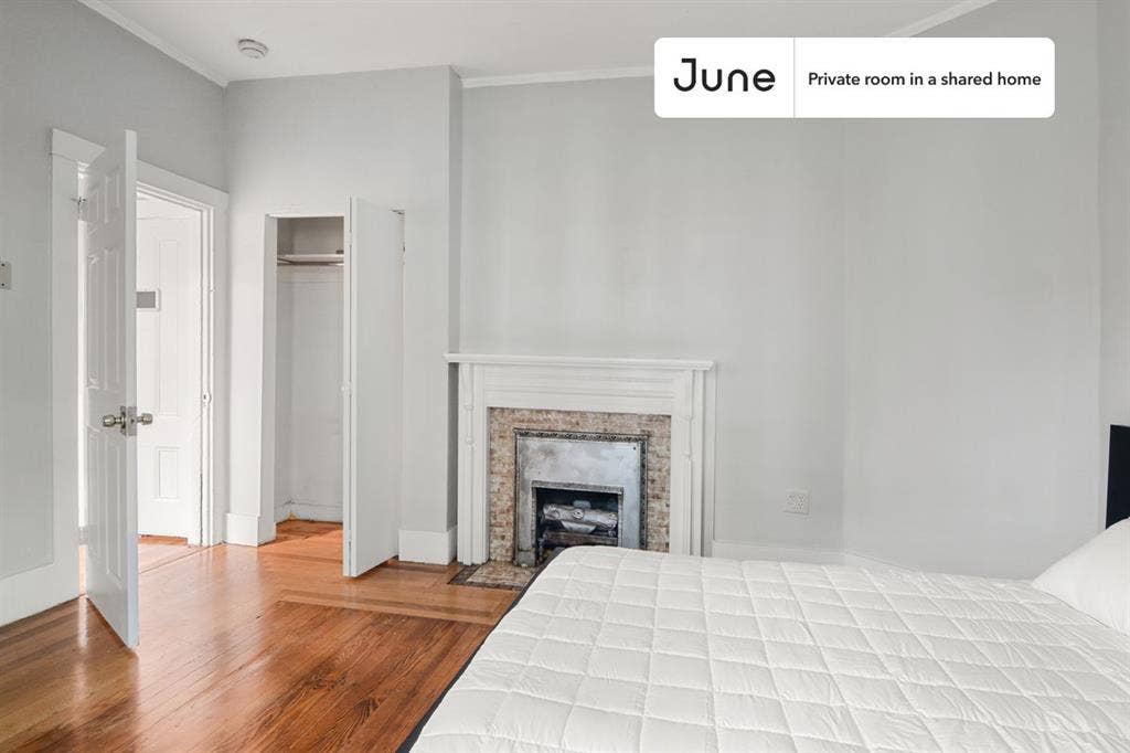 4 BR in Boston