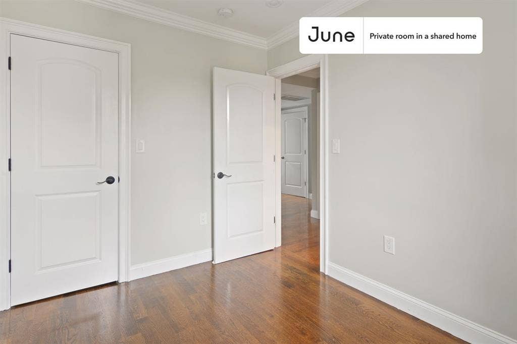 5 BR in Boston