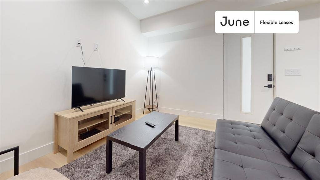 3 BR in Los Angeles