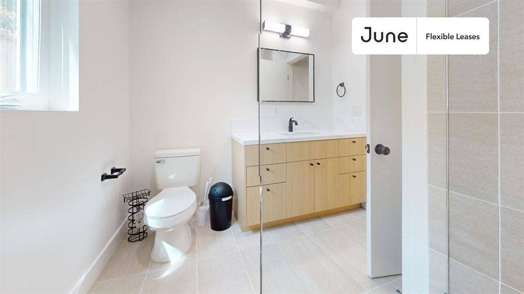 3 BR in Los Angeles