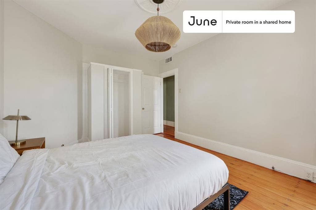4 BR in Boston