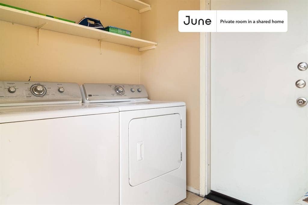 3 BR in Austin