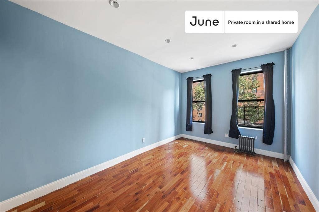 3 BR in New York City