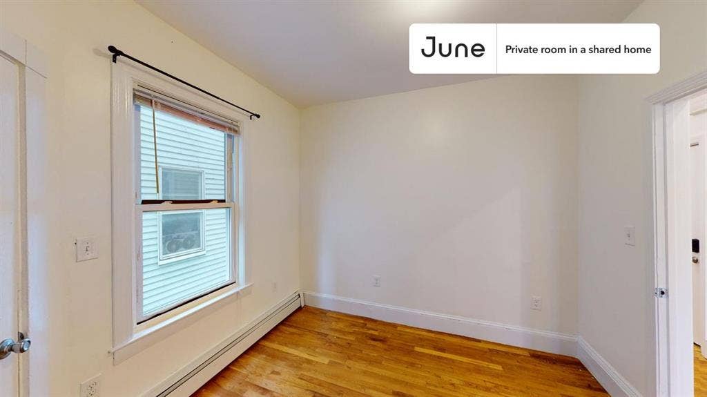 3 BR in Boston
