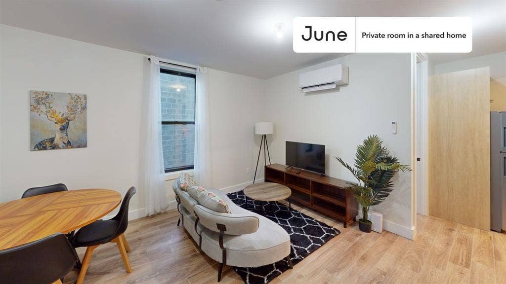 3 BR in New York City