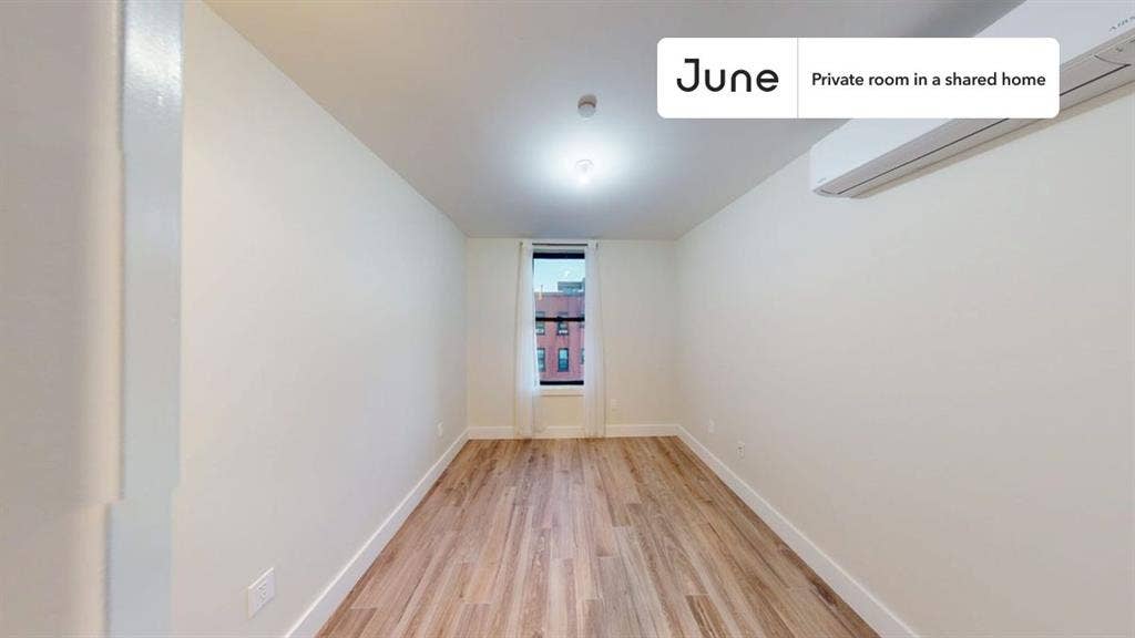 3 BR in New York City