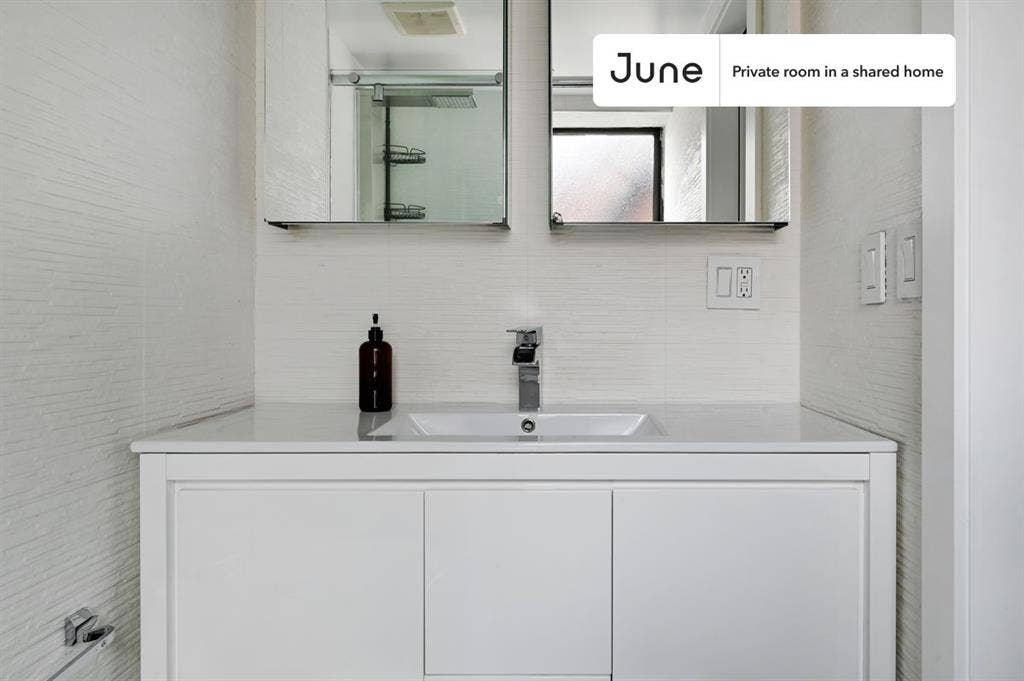 3 BR in New York City