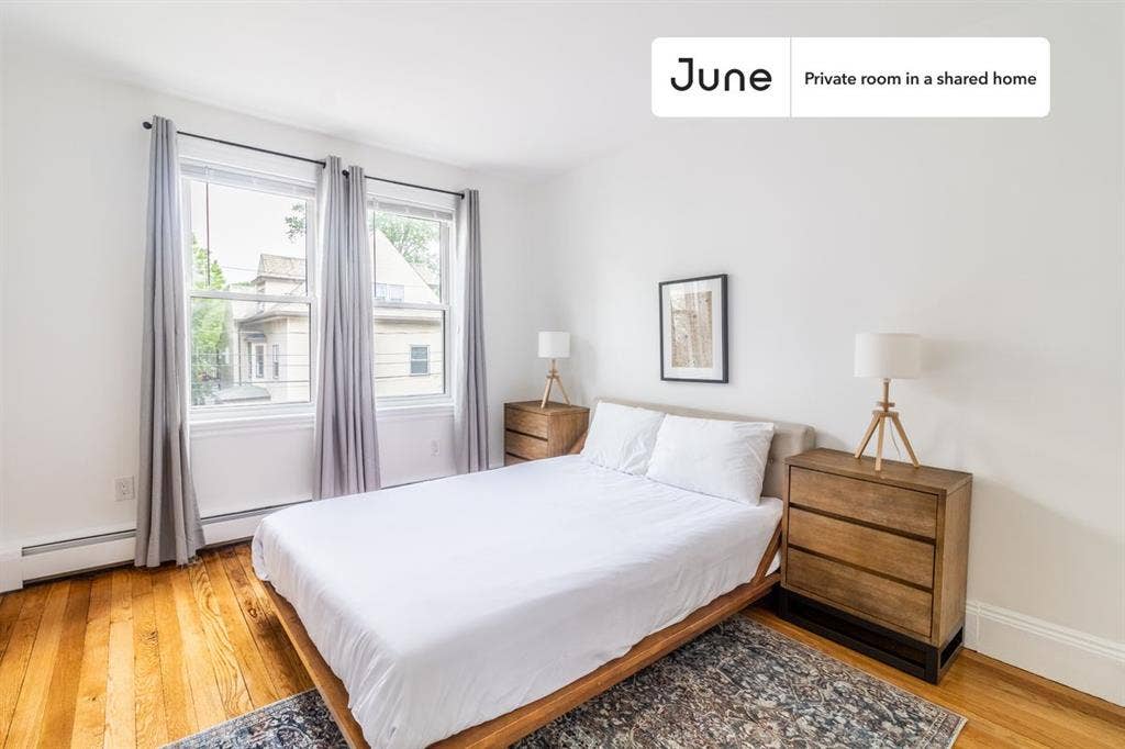 7 BR in Boston