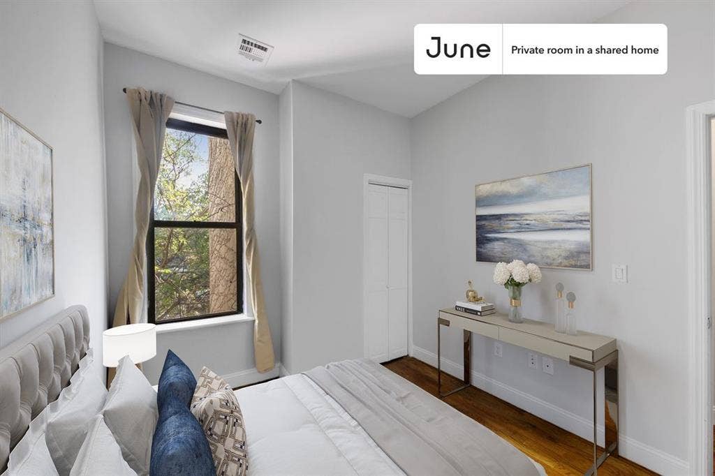 4 BR in New York City