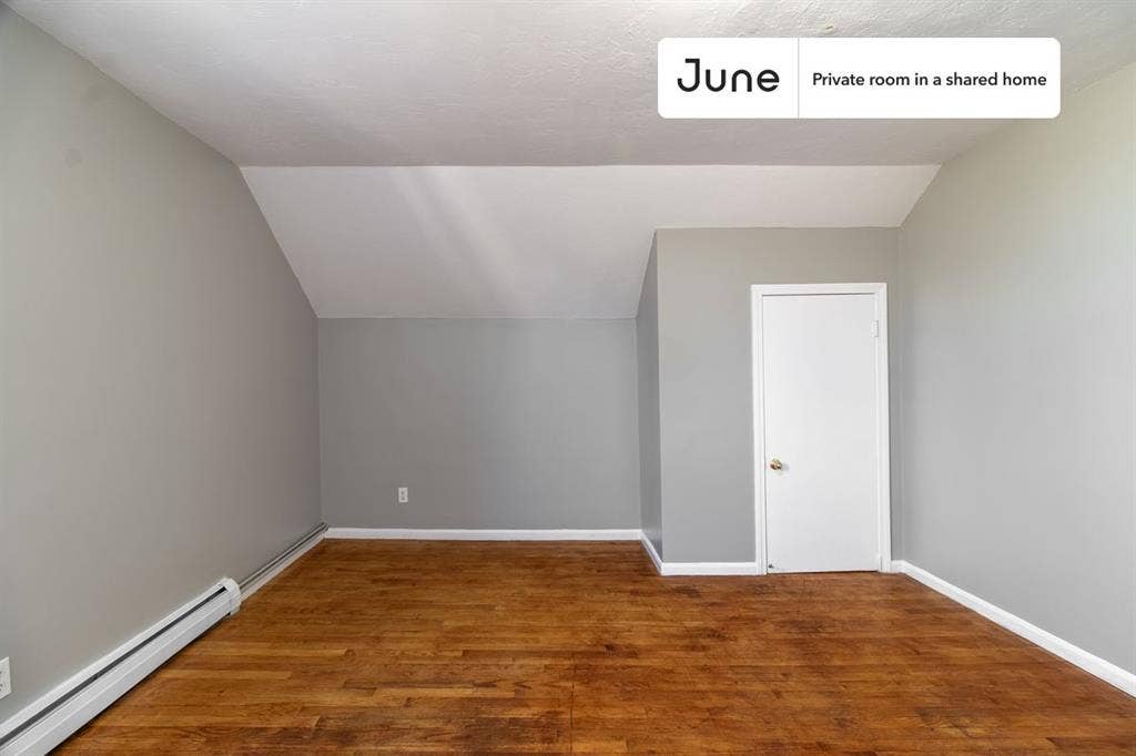 4 BR in Boston