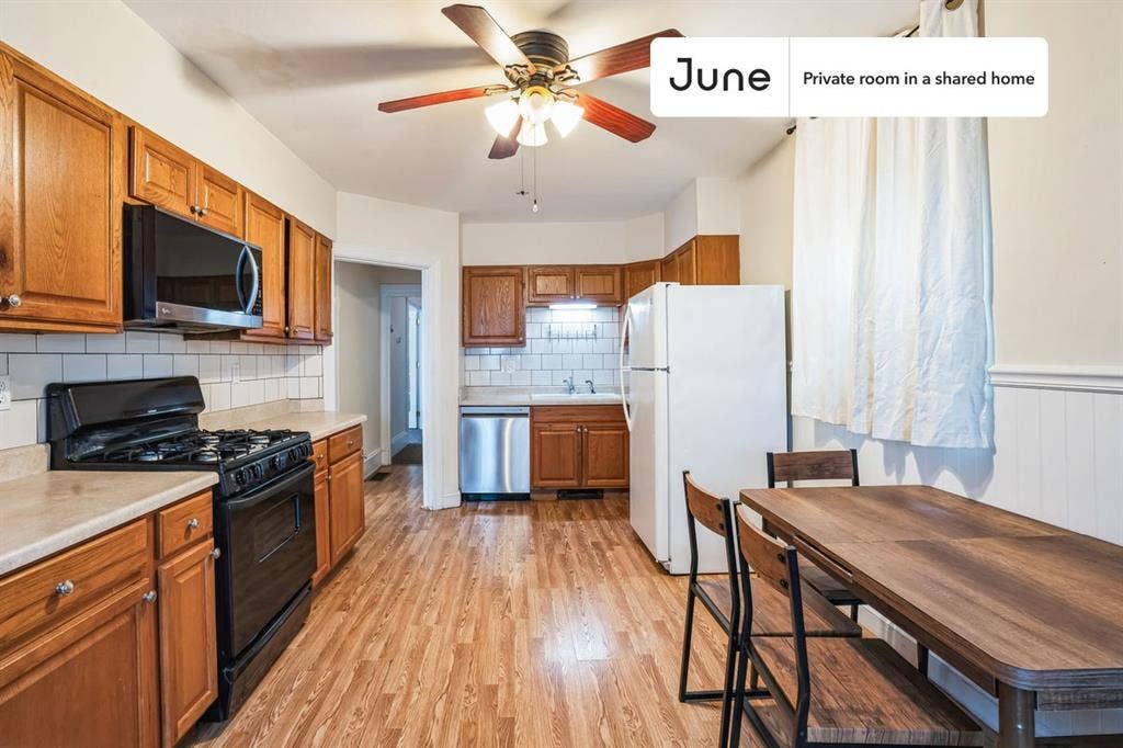 6 BR in Boston