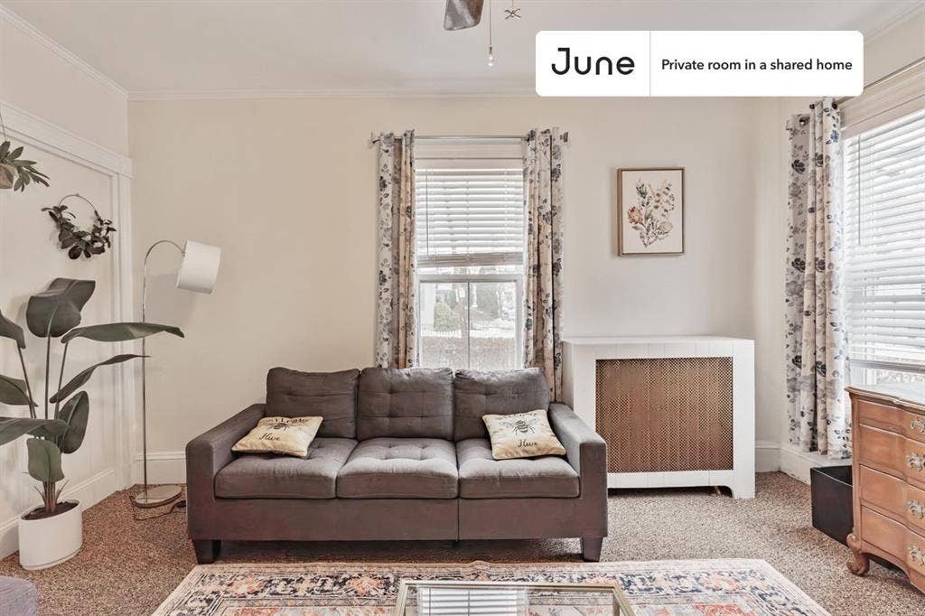 6 BR in Boston