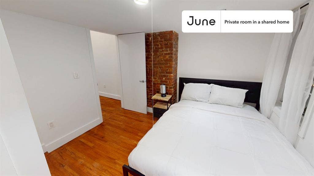 3 BR in New York City
