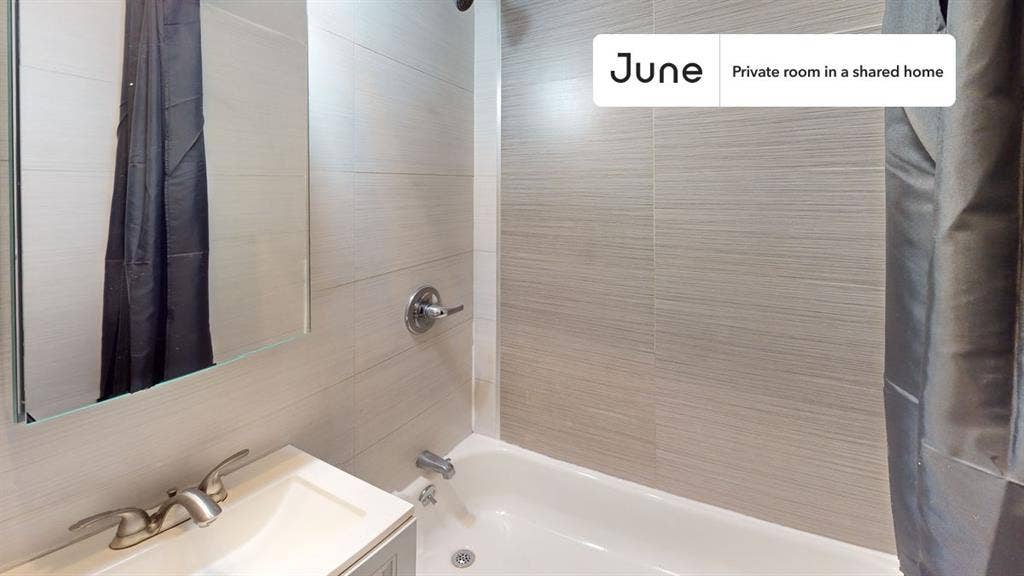 3 BR in New York City