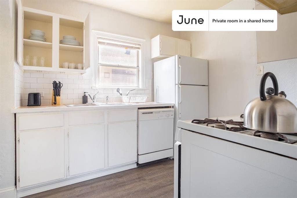 4 BR in Dallas