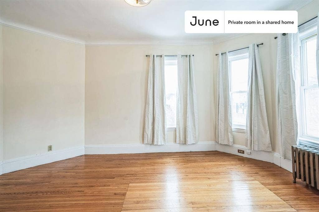 4 BR in Boston