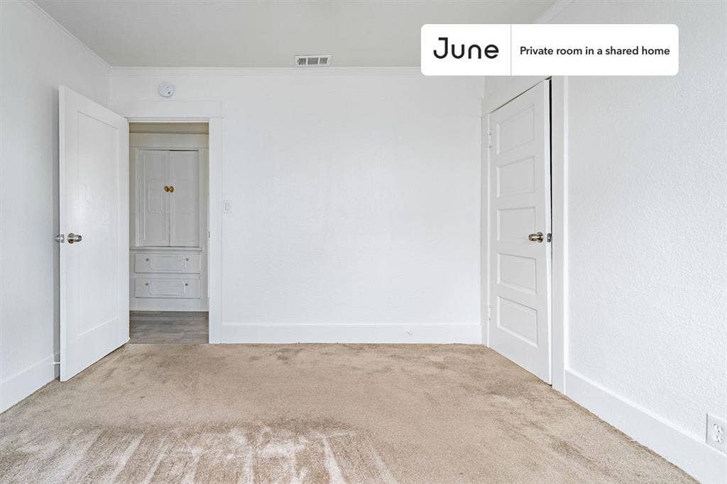 4 BR in Los Angeles