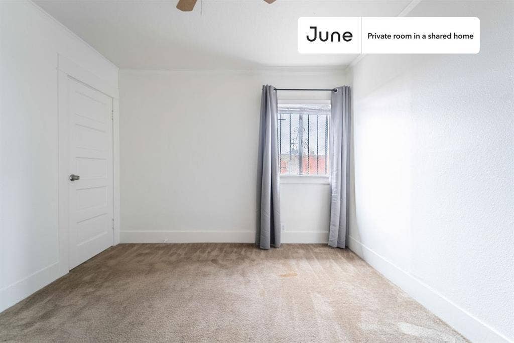 4 BR in Los Angeles
