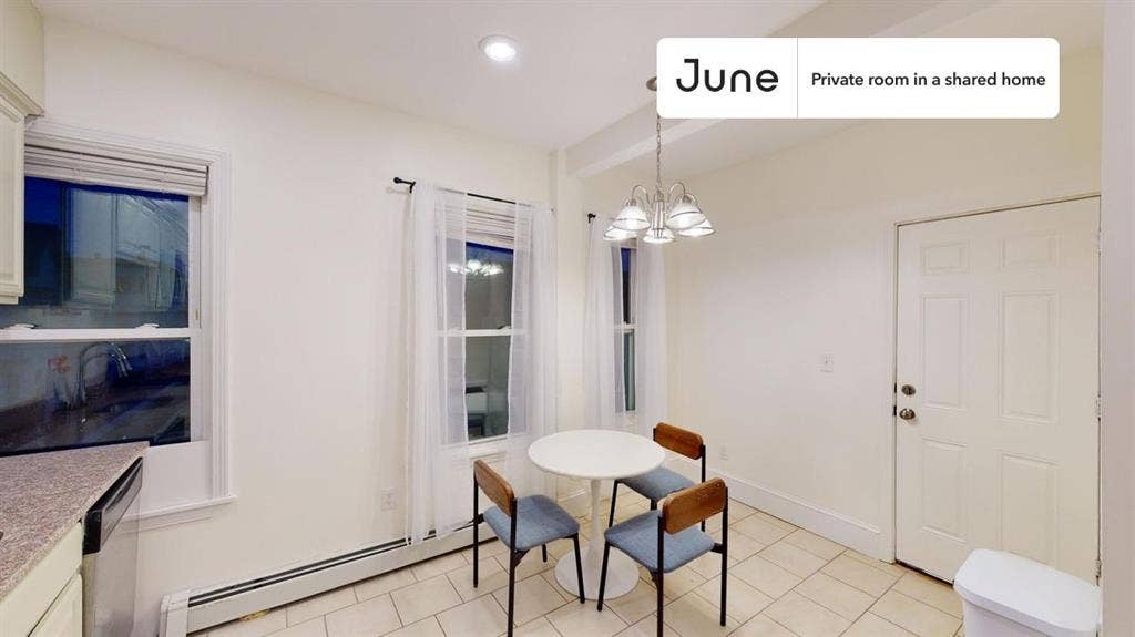 3 BR in Boston