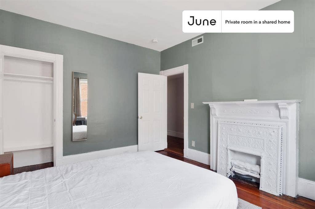 7 BR in Boston