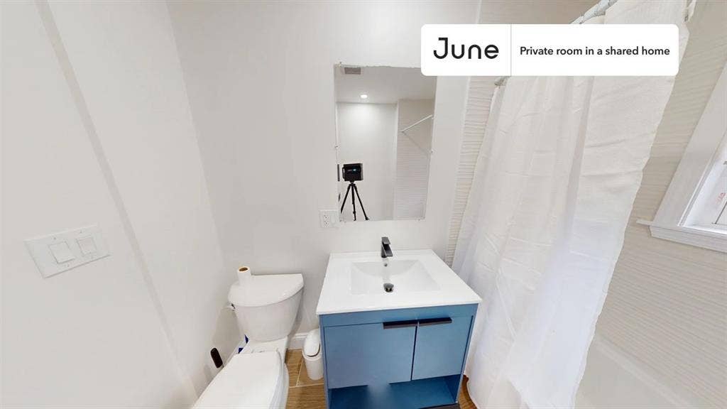 4 BR in Boston