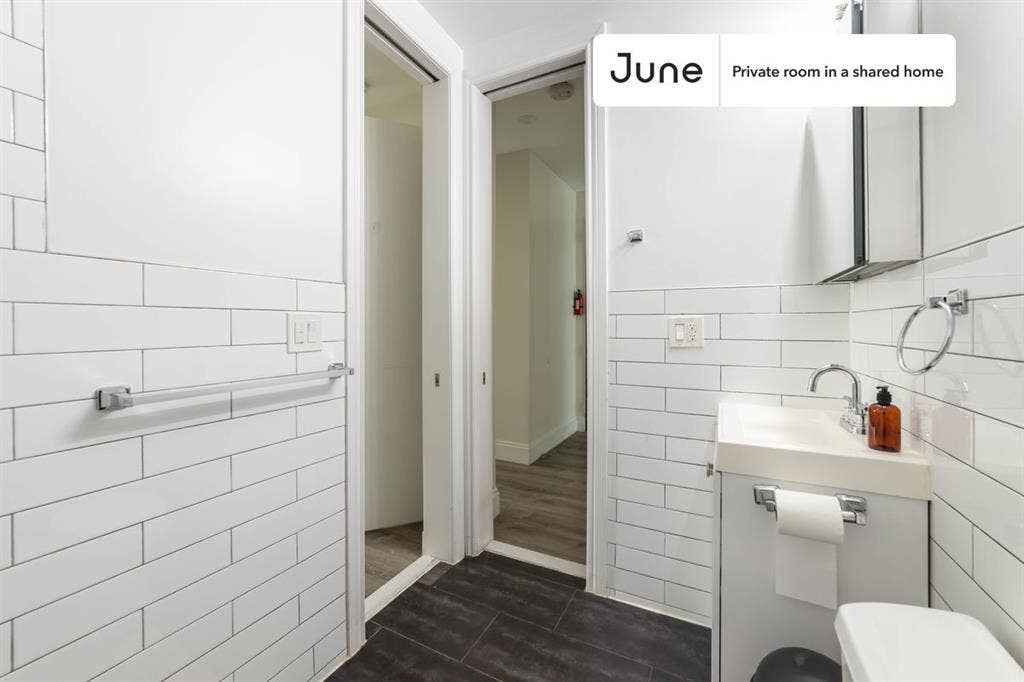 2 BR in New York City