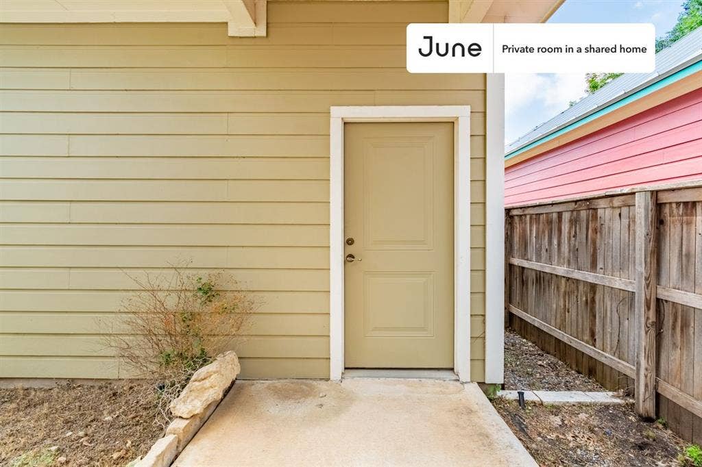 5 BR in Austin