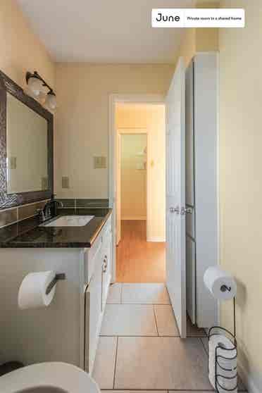 4 BR in Austin