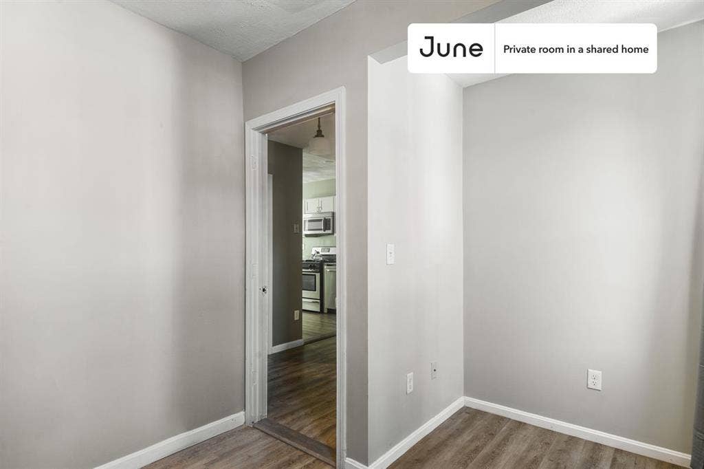 3 BR in Boston