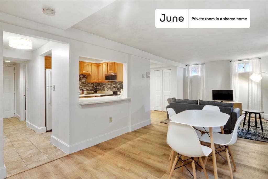 3 BR in Boston