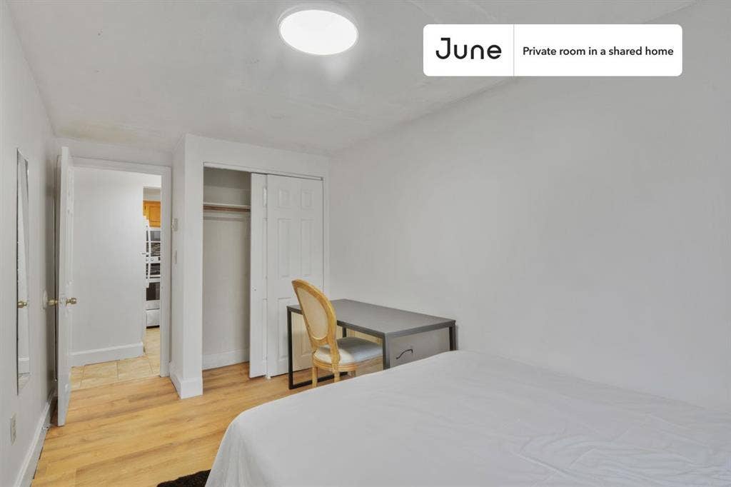 3 BR in Boston